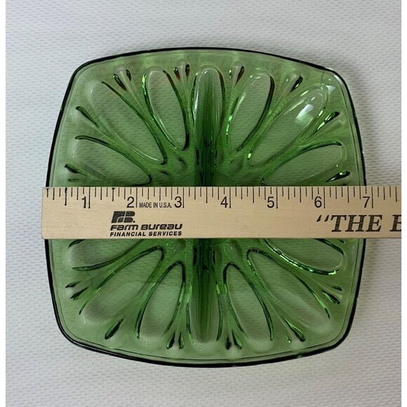Vintage Green Glass Square Divided Serving Dish Retro Flower Design MCM 7"x7" - Picture 8 of 9
